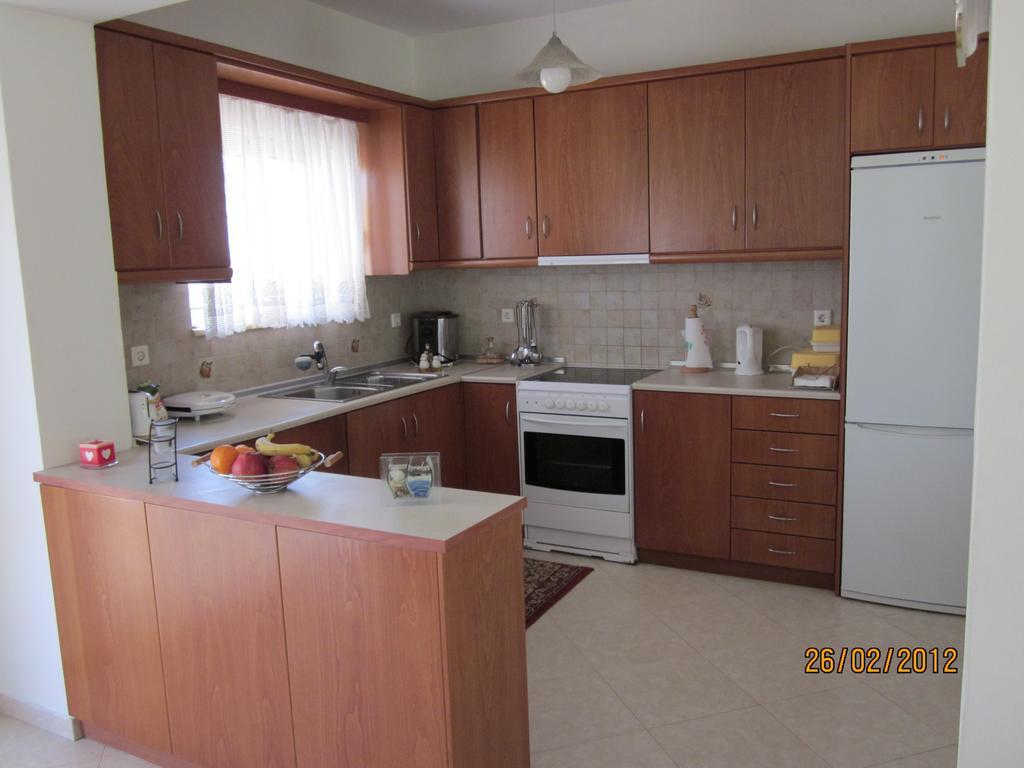 Sunshine Villa Gennadi Room photo